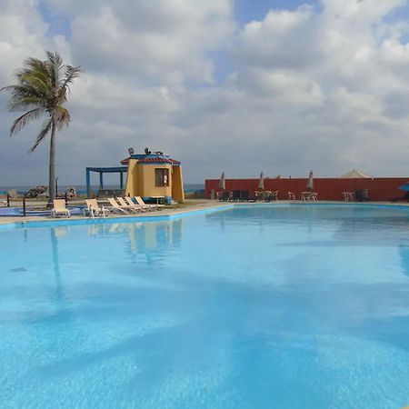 El Viejo Y El Mar Hotel Havana Exterior photo